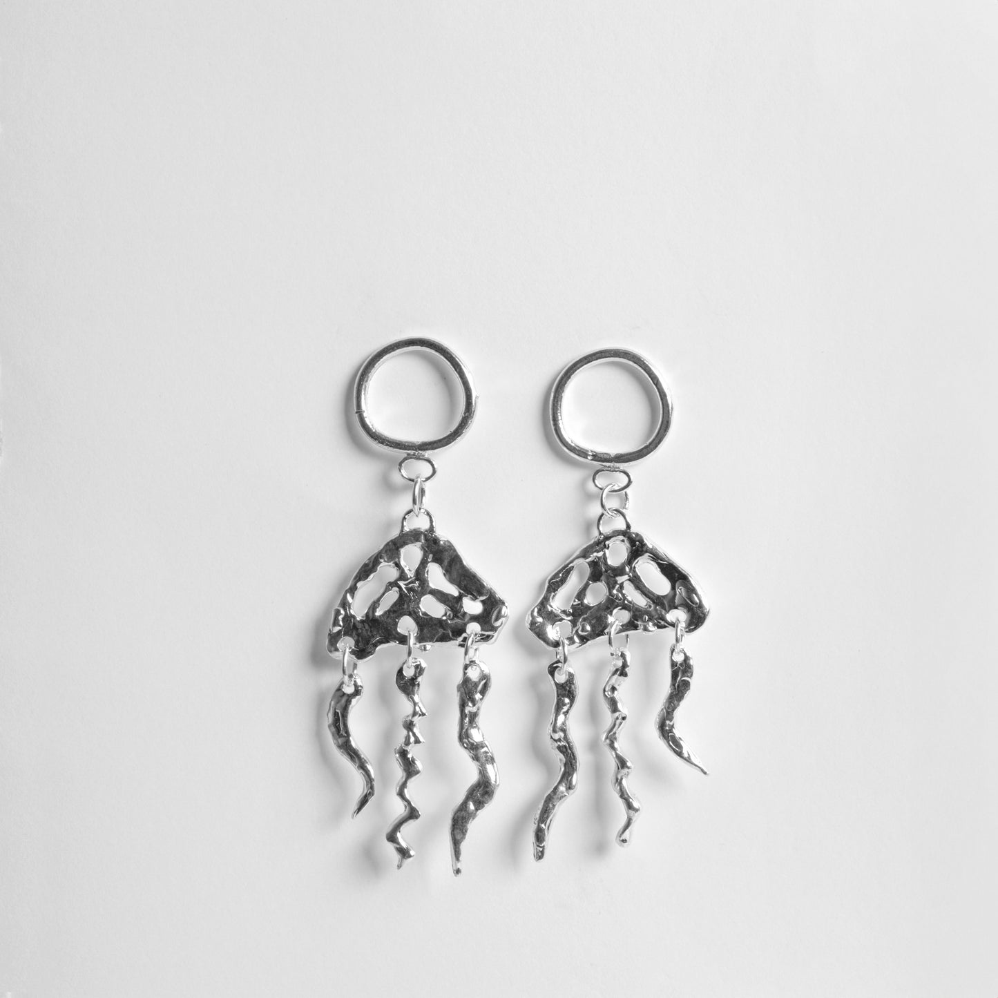 PENDIENTES MEDUSAS GRANDES CON ARO (por encargo)