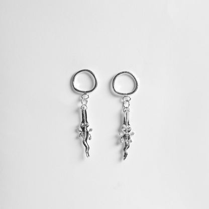 Pendientes Cocodrilo Con Aro (Por Encargo), pendientes artesanal de plata de ley de Antorcha de Plata