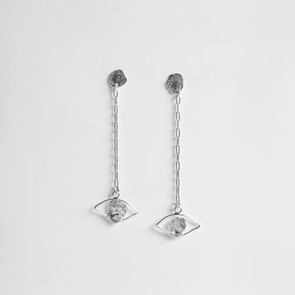 Pendientes Pupilas Cadena, pendientes artesanal de plata de ley de Antorcha de Plata