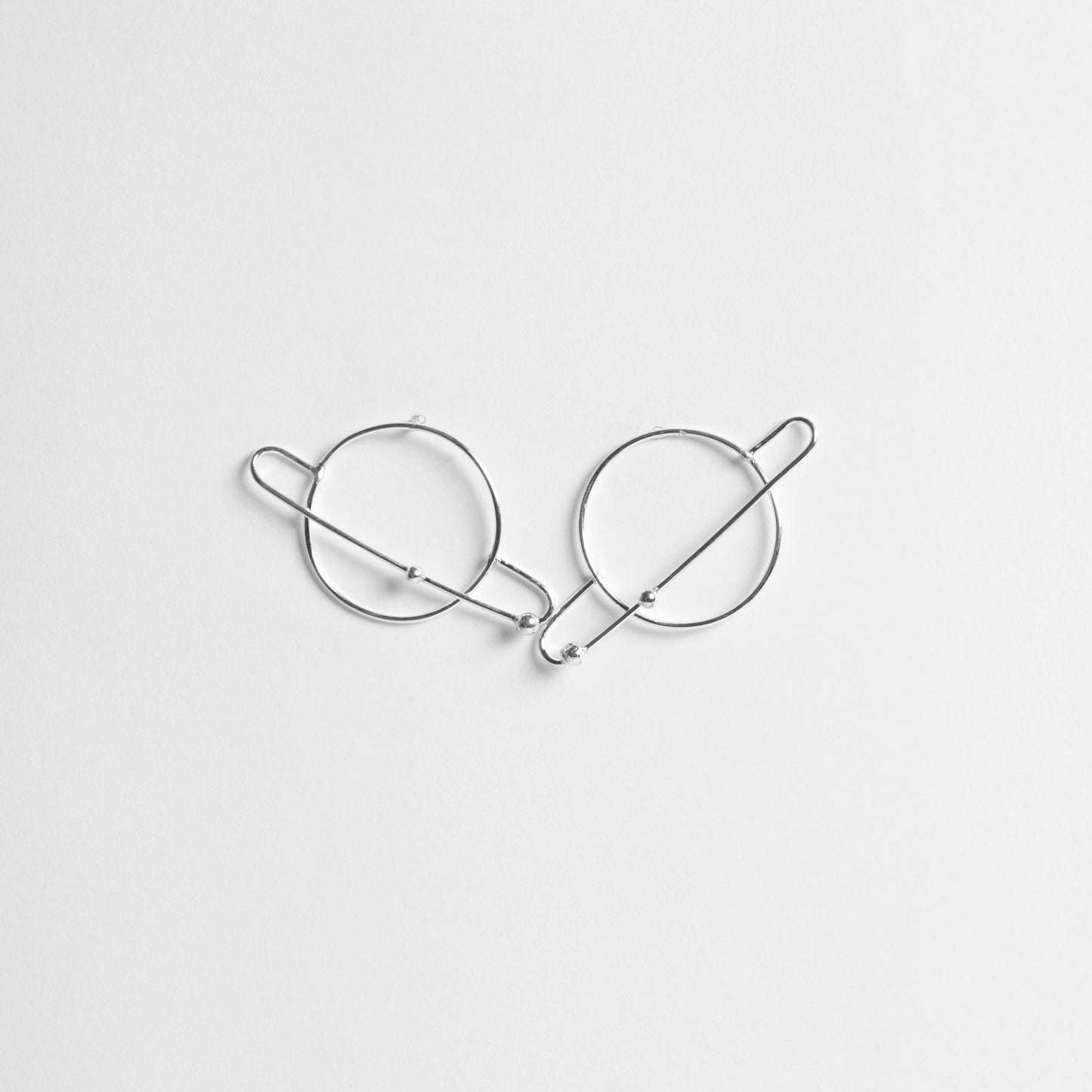 PENDIENTES SATURNO MEDIANOS