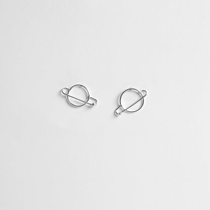 Pendientes Saturno Pequeños, pendientes artesanal de plata de ley de Antorcha de Plata