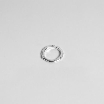 Anillo Alianza Orgánica Alta, anillo artesanal de plata de ley de Antorcha de Plata - imagen 1