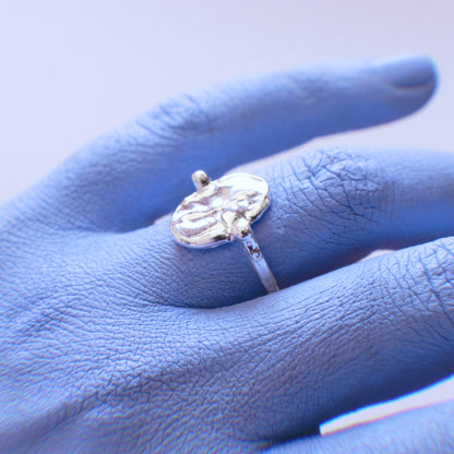ANILLO SELLO OVAL — foto cuadrada recortada