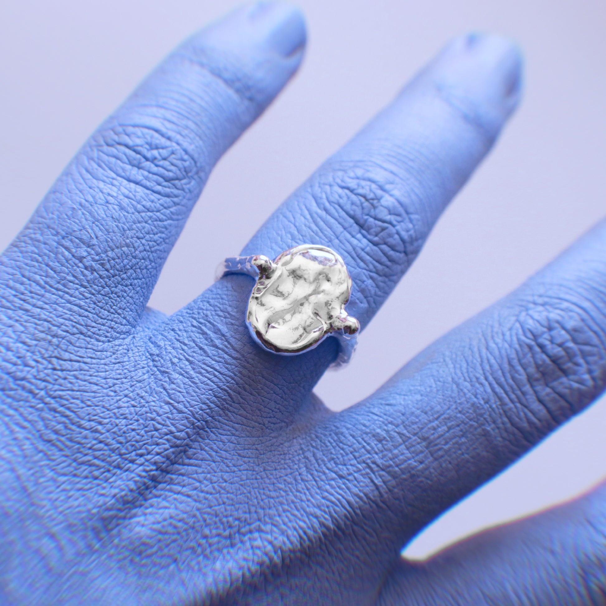 ANILLO SELLO OVAL — foto cuadrada recortada