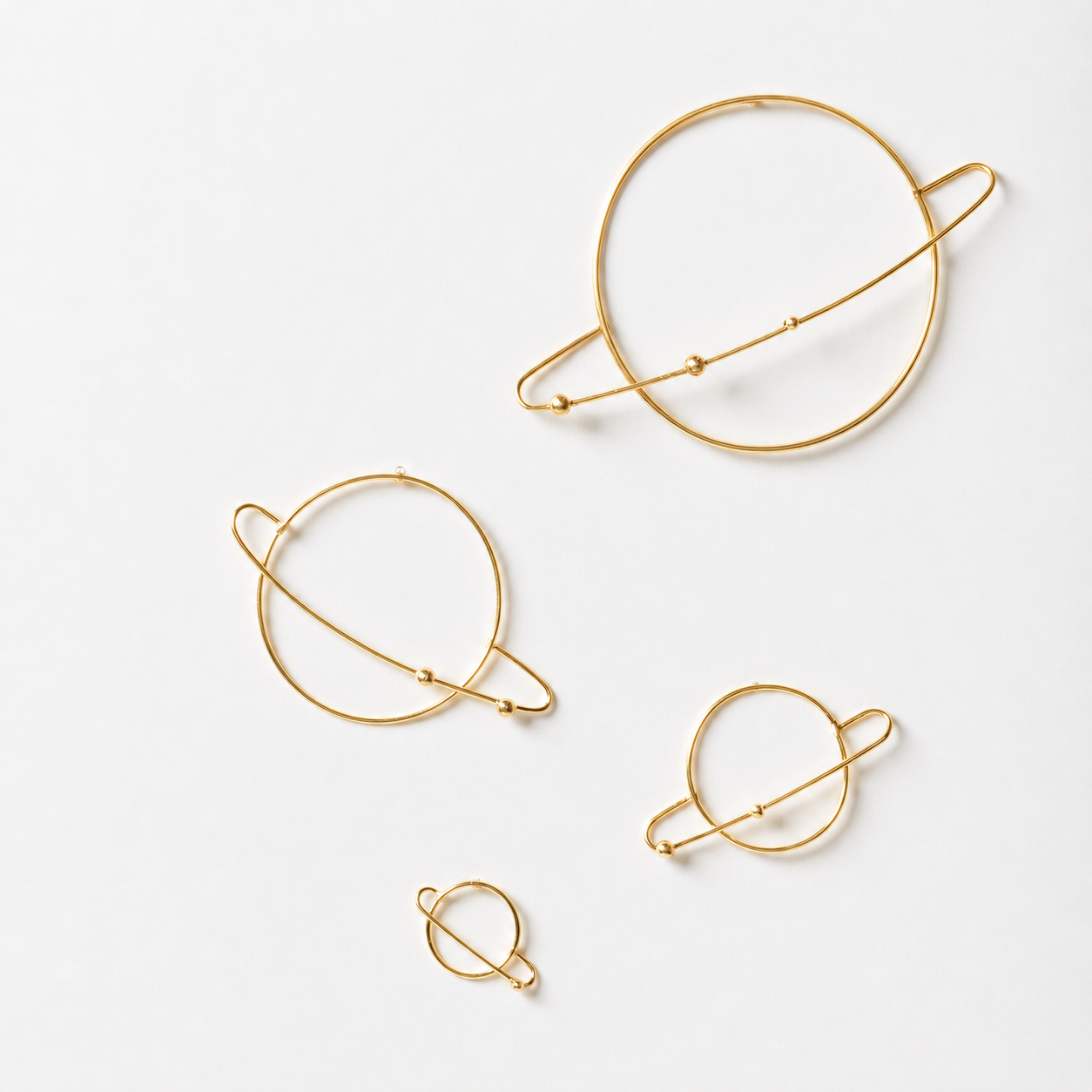 PENDIENTES SATURNO GRANDES