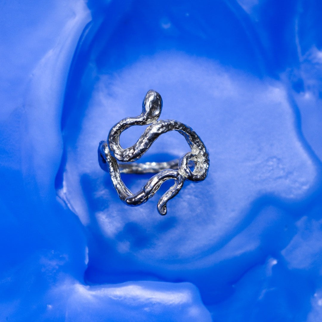 ANILLO SERPIENTE LO TENGO CLARO (ROZALEN) — restaurada